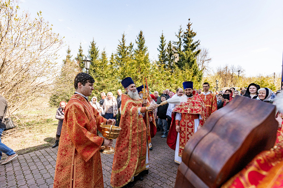 Архиерейское богослужение в Воскресенском храме города Подольска